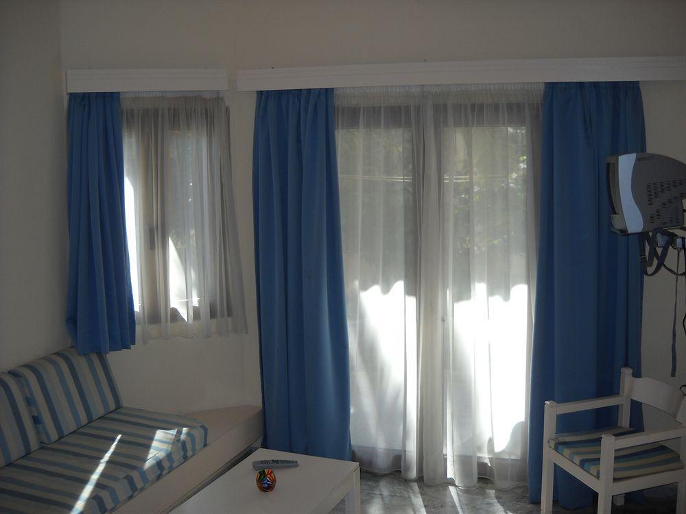 Katerini Apartments Hotel Platanes  Buitenkant foto