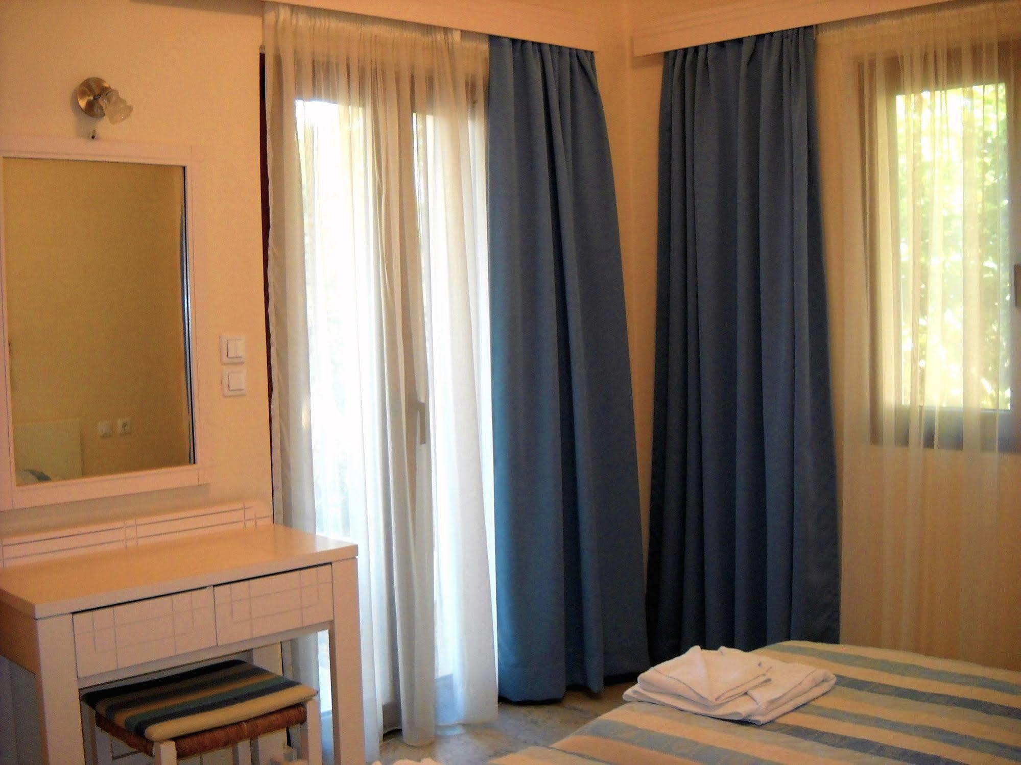 Katerini Apartments Hotel Platanes  Buitenkant foto