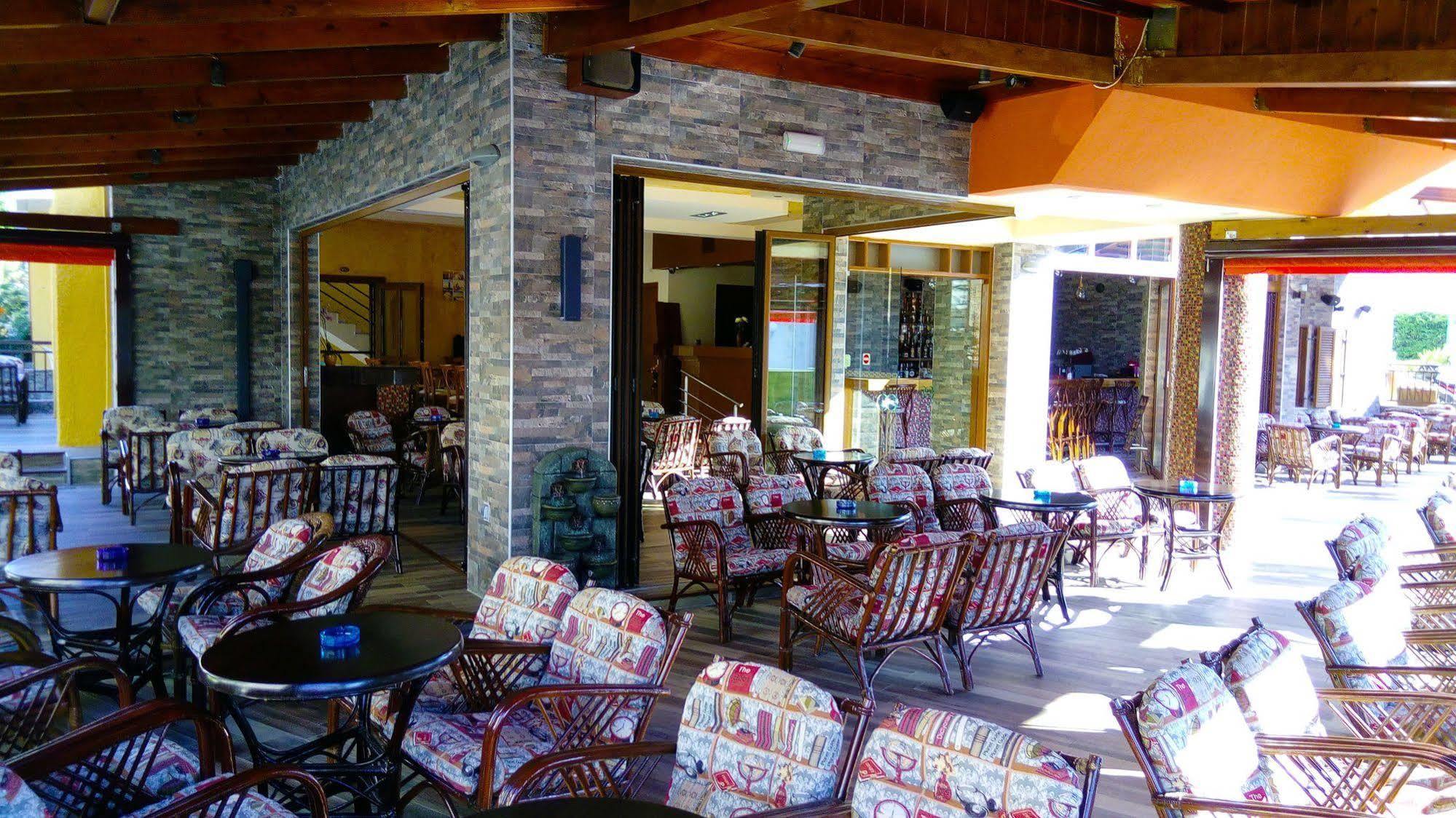 Katerini Apartments Hotel Platanes  Buitenkant foto